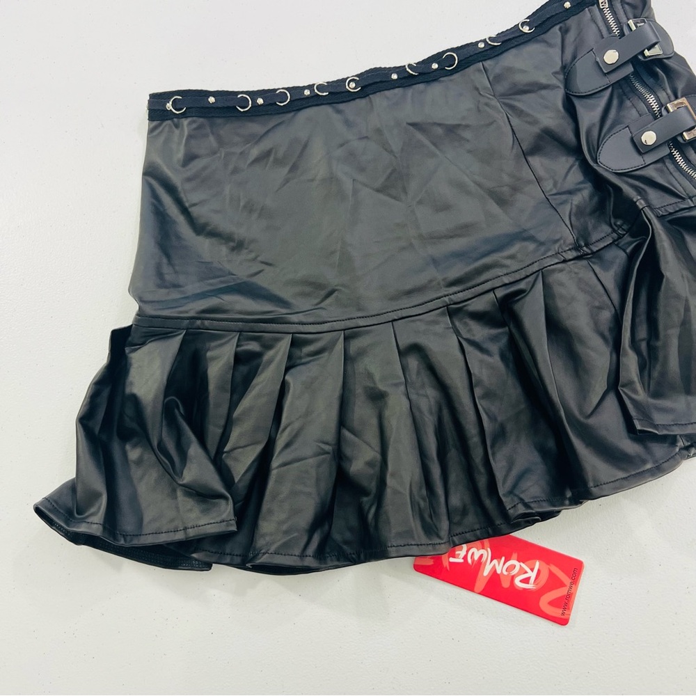 Romwe New With Tags Faux Leather Gothic Alternative Skirt With Zipper Pleated - Picture 3 of 8